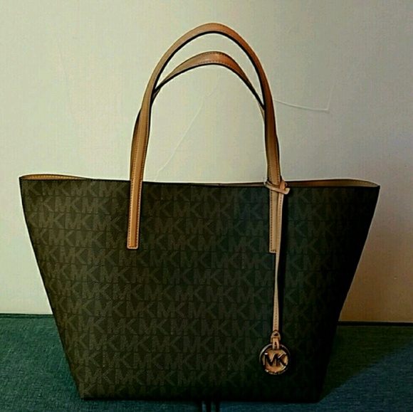 Michael Kors Handbags - Michael Kors Brown Tote Bag